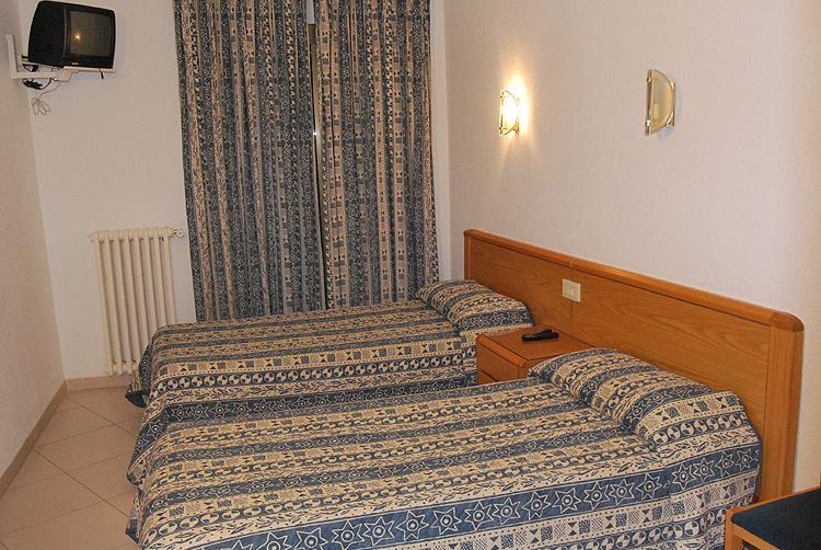 Hostal Gran Sol Llança Eksteriør billede