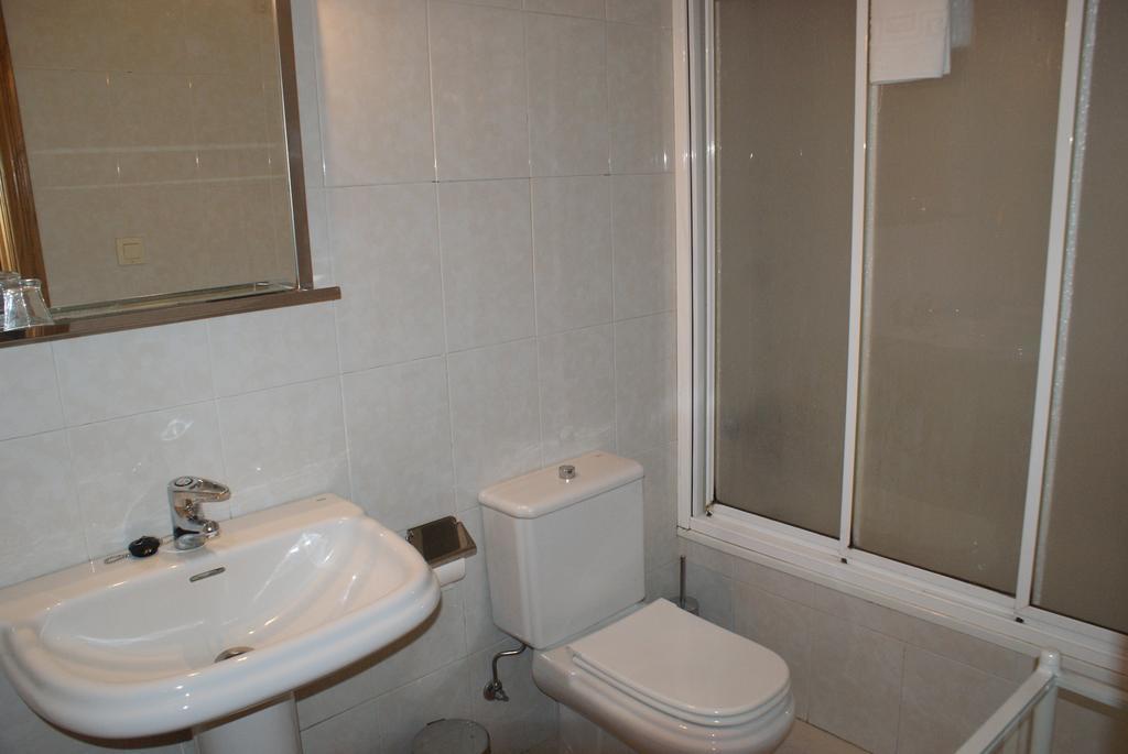 Hostal Gran Sol Llança Eksteriør billede